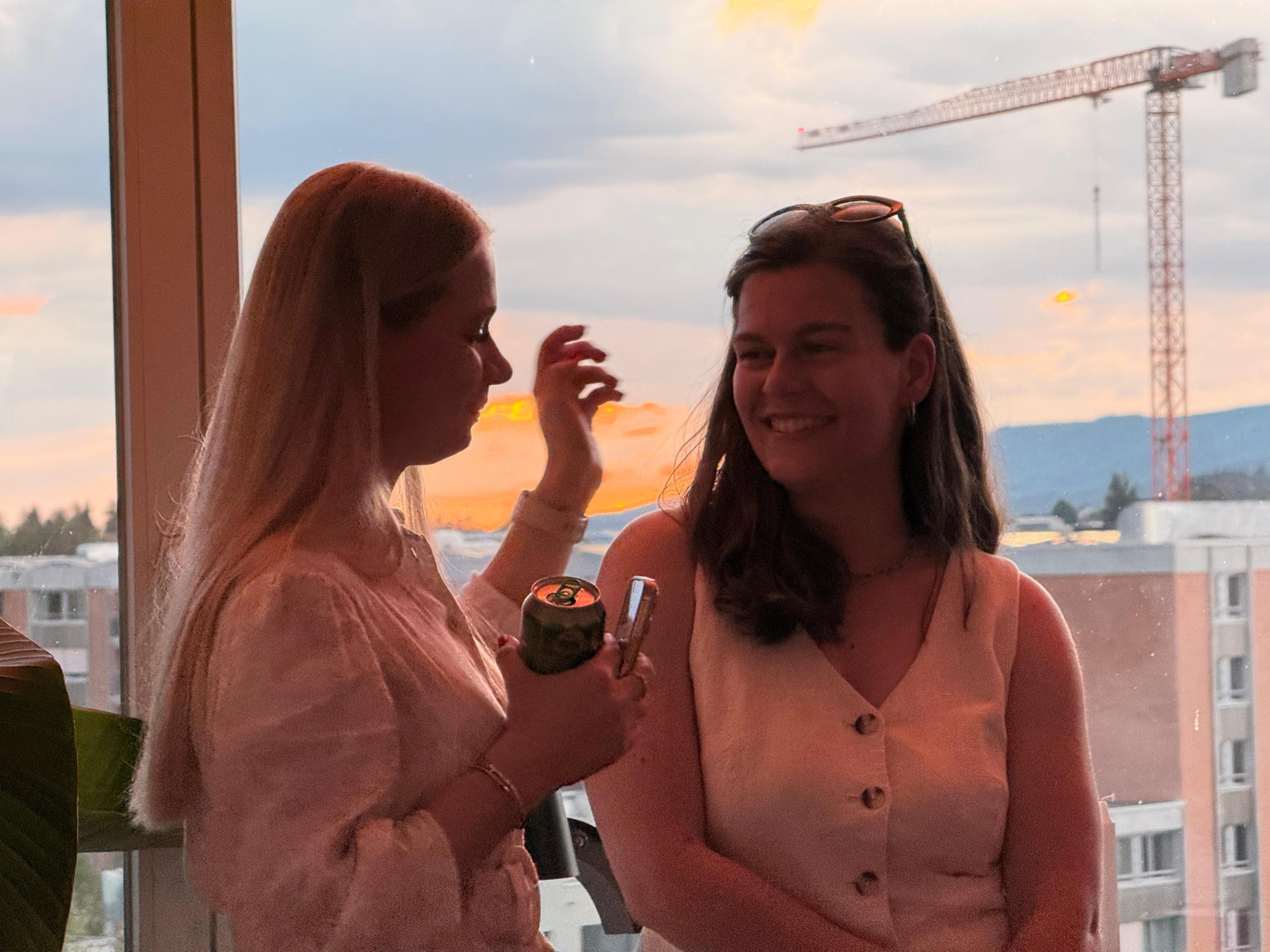 Alumnight x Petit Plaisir: Music & Open Bar photo 3